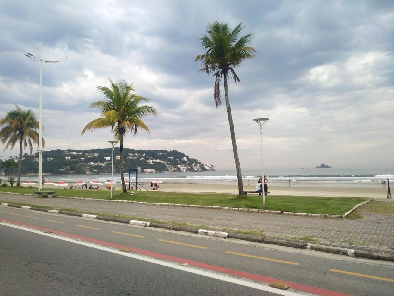 Apto C Piscina E Wifi Na Da Enseada -guaruja Apartamento Guarujá